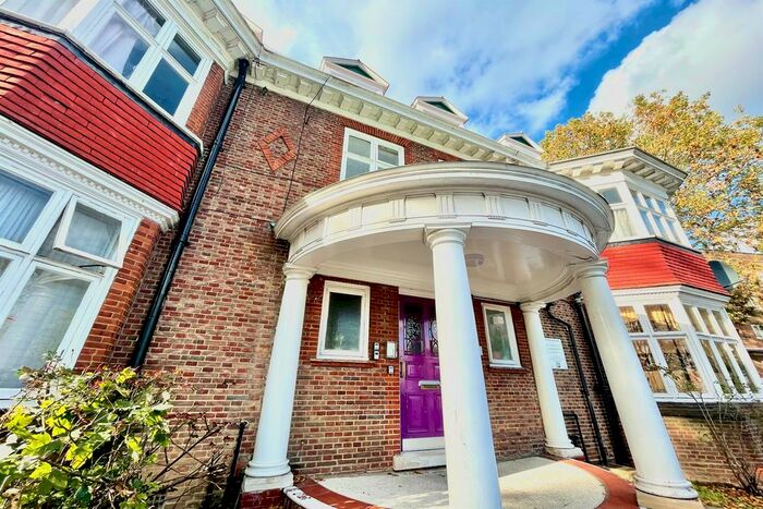 3 Bedroom Flat To Rent In Havelock House, Honor Oak Road, Forest Hill SE23