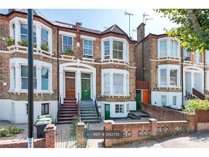 3 Bedroom Maisonette To Rent In Jerningham Road, London, SE14