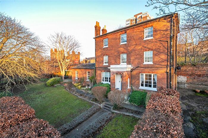 5 Bedroom Detached House For Sale In Church Lane, The Historic Dockyard, Chatham, Kent, ME4