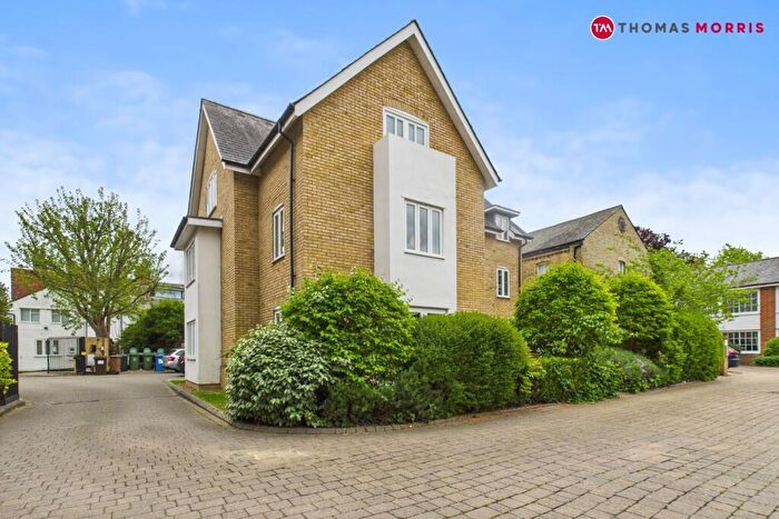 2 Bedroom Apartment For Sale In Kneesworth Street, Royston, Hertfordshire, SG8