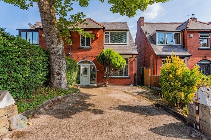 3 Bedroom Semi-Detached House For Sale In Chorley Old Road, Bolton, BL1