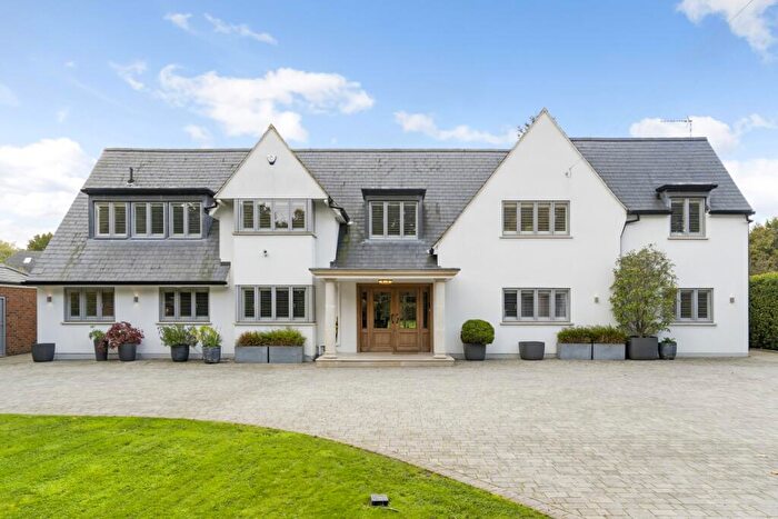 6 Bedroom Detached House To Rent In Windmill Lane Arkley, EN5