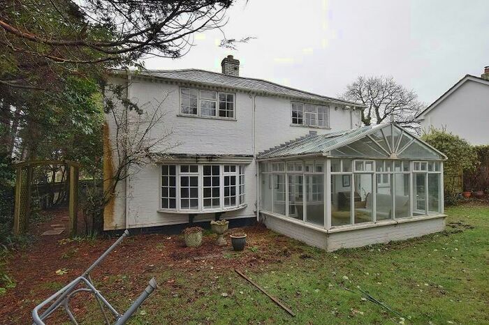 4 Bedroom Detached House To Rent In Becton Lane, Barton On Sea, New Milton, Hampshire., BH25