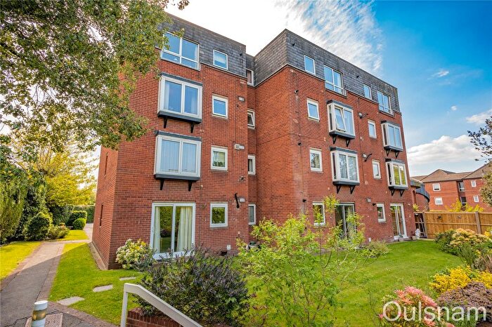 1 Bedroom Flat For Sale In New Road, Bromsgrove, Worcestershire, B60