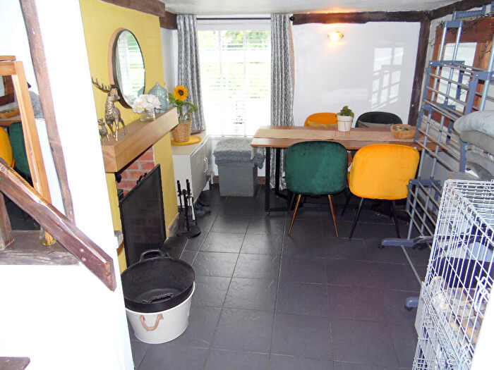 2 Bedroom Detached House For Sale In Daniels Gate, Long Sutton, PE12