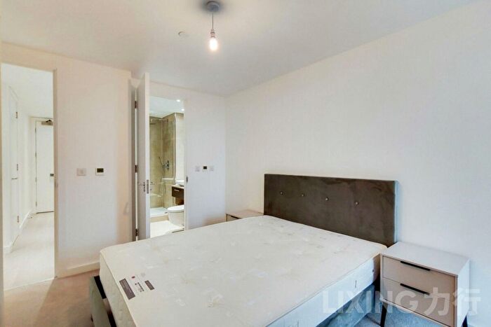 2 Bedroom Flat To Rent In City North Place, Finsbury Park, N4