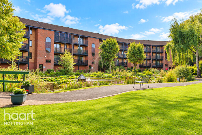 2 Bedroom Apartment For Sale In Castle Gardens, Lenton, NG7