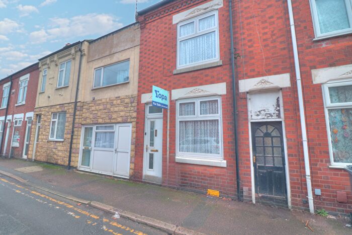 2 Bedroom Terraced House For Sale In Beaumanor Road, Leicester, LE4