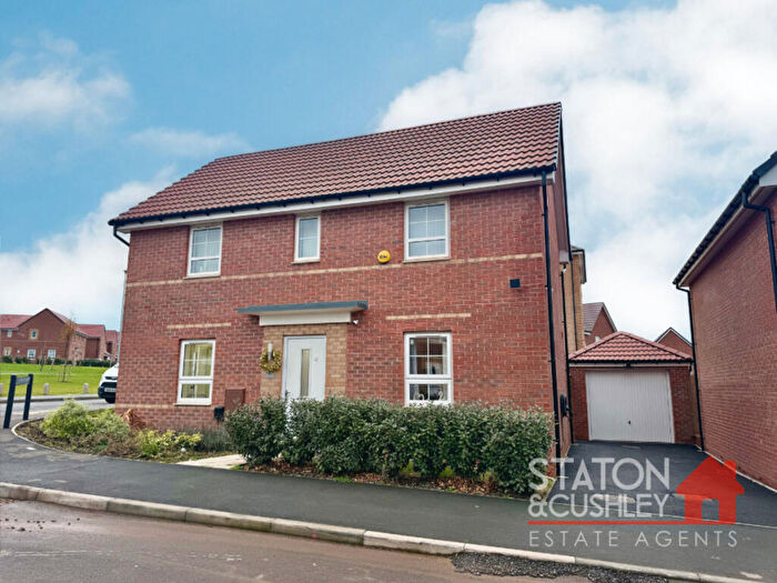 4 Bedroom Detached House For Sale In Asgard Avenue, Warsop, NG20