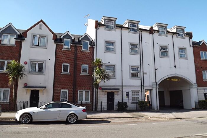 2 Bedroom Flat To Rent In Silver Street, Reading, RG1