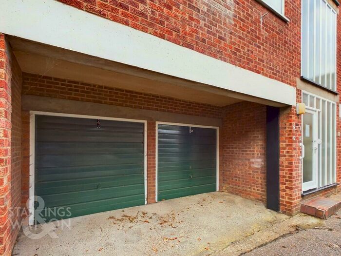 Garage / Parking To Rent In Halcombe Court, Norwich, NR3