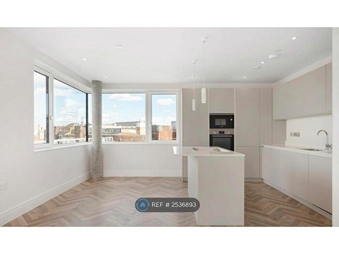 3 Bedroom Flat To Rent In Steel Yard House, London, SE16