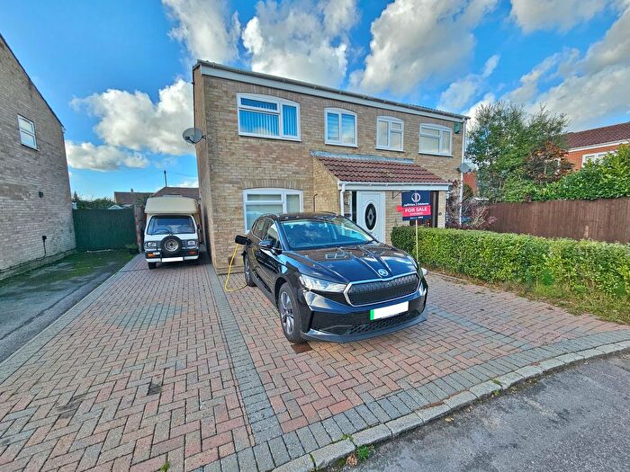 3 Bedroom Semi-Detached House For Sale In Tudor Court, Fareham, PO14
