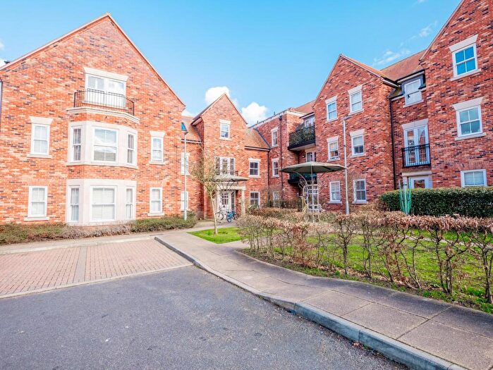 2 Bedroom Flat For Sale In Albany Court, Madison House, SS9