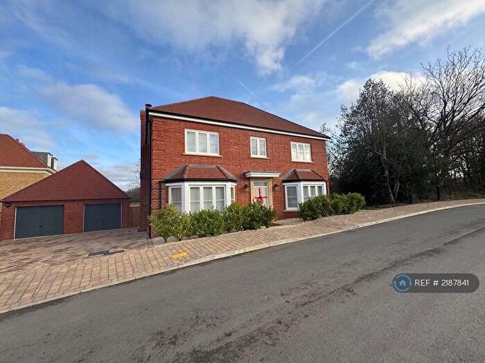 4 Bedroom Detached House To Rent In Whistler Drive, Barnet, EN4