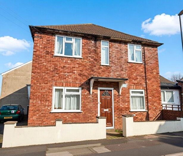 2 Bedroom Flat For Sale In (A) Parchmore Road, Thornton Heath, CR7