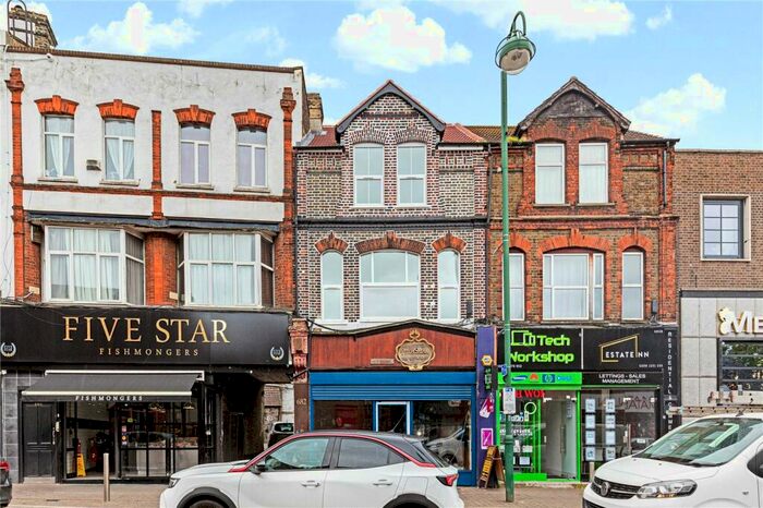 1 Bedroom Apartment To Rent In High Road Leytonstone, London, E11