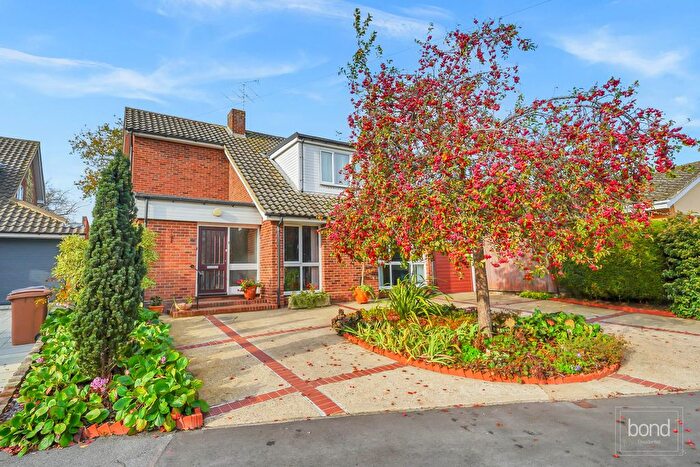 3 Bedroom Detached House For Sale In Landisdale, Danbury, Chelmsford, CM3