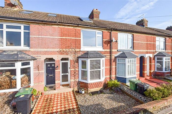 2 Bedroom Terraced House For Sale In Heath Road, Maidstone, Kent, ME16