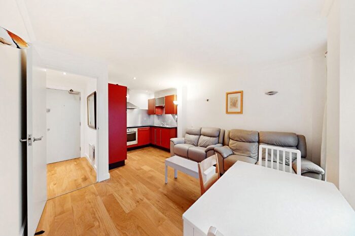 1 Bedroom Flat To Rent In High Holborn, Holborn, WC1V