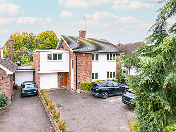5 Bedroom Detached House For Sale In Southchurch Boulevard, Southend-on-sea, SS2