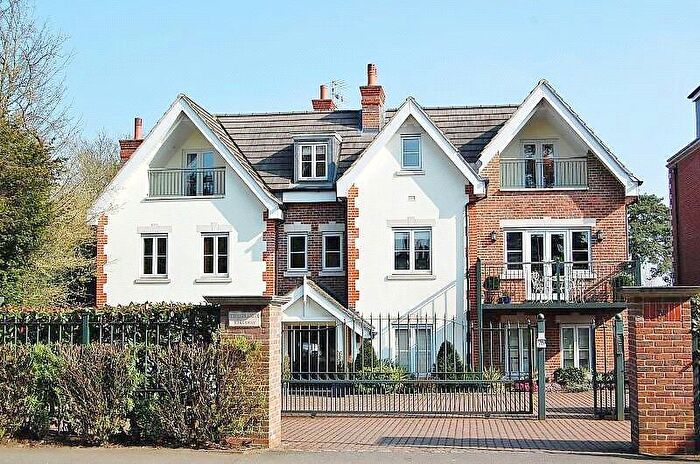 3 Bedroom Apartment To Rent In The Grange, Packhorse Road, Gerrards Cross, SL9