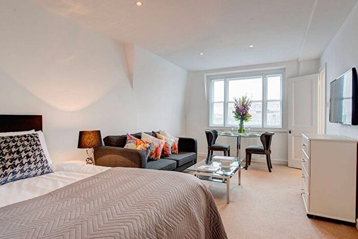 Studio To Rent In Hill Street, Mayfair, London, W1J