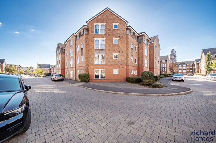2 Bedroom Flat For Sale In Old Town, Swindon, SN1