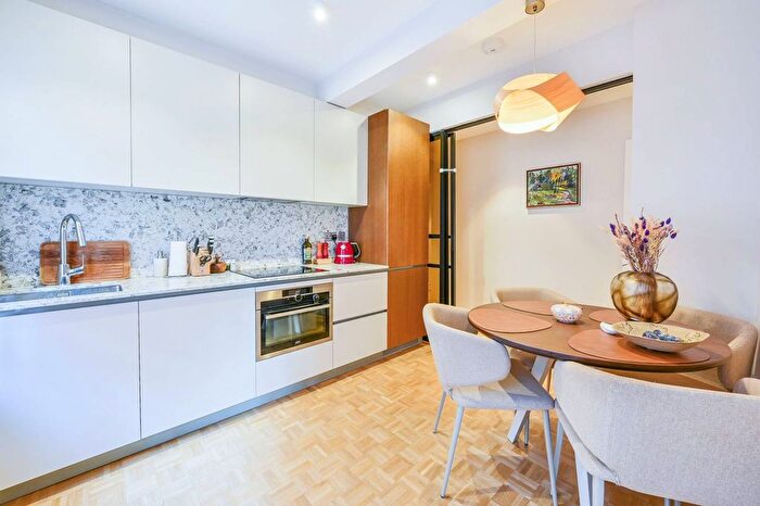 2 Bedroom Flat For Sale In Cureton Street, Westminster, London, SW1P