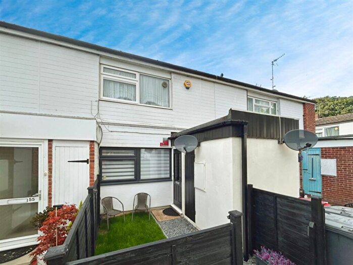1 Bedroom Maisonette For Sale In Burgett Road, Slough, SL1
