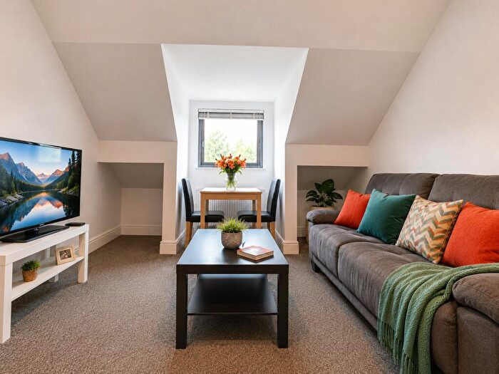 2 Bedroom Apartment To Rent In Flat, Musters Road, West Bridgford, Nottingham, NG2