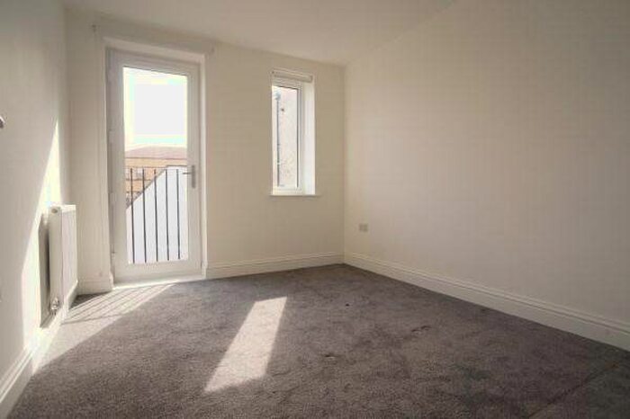 2 Bedroom Flat To Rent In Broad Street, Staple Hill, Bristol, BS16