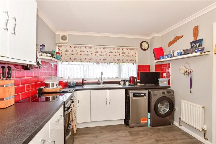 3 Bedroom End Of Terrace House For Sale In Bramley Way, Eastchurch, Sheerness, Kent, ME12