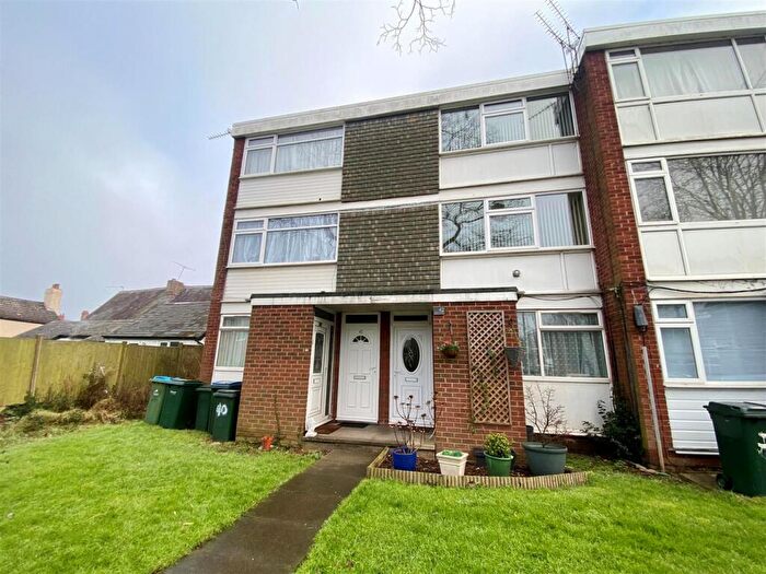 2 Bedroom Flat To Rent In Beckbury Road, Walsgrave, Coventry, CV2