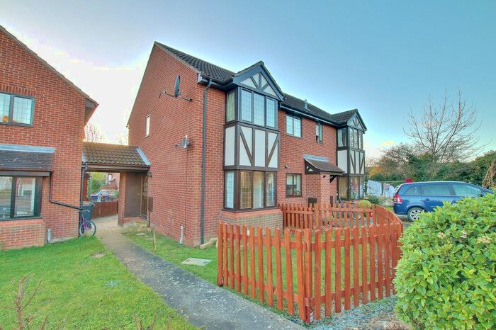 2 Bedroom Detached House To Rent In Tamar Close, St. Ives, PE27