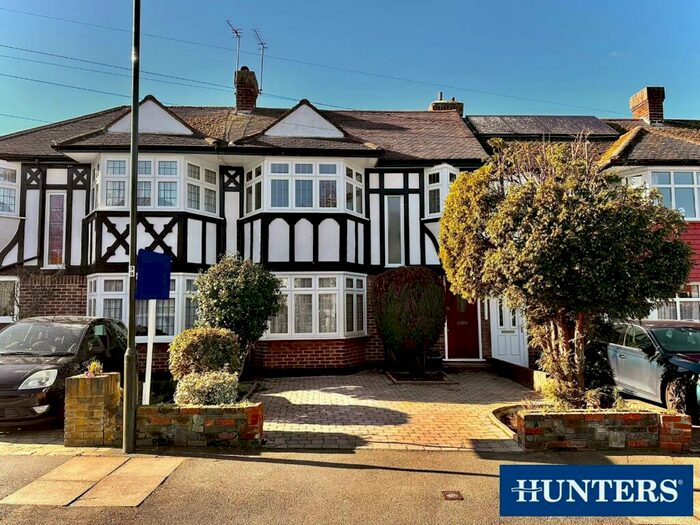 3 Bedroom Terraced House To Rent In Aragon Road, Morden, SM4