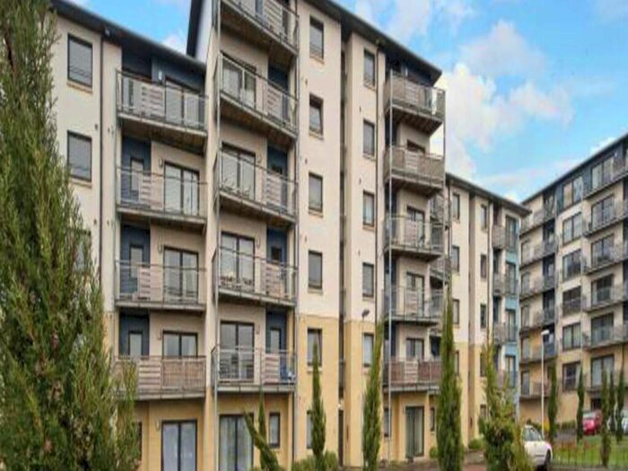 2 Bedroom Flat To Rent In Peffer Bank, Edinburgh, EH16