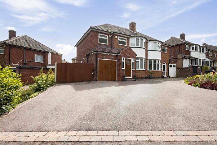 3 Bedroom Semi-Detached House For Sale In High Brink Road, Coleshill, Birmingham, B46