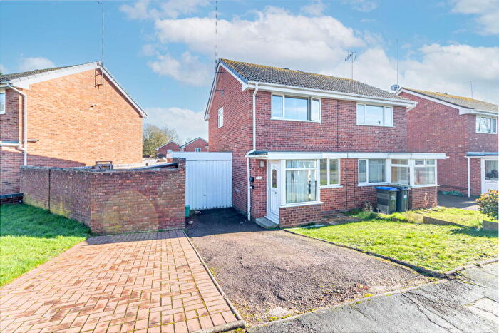 2 Bedroom Semi Detached House For Sale In Kirby Avenue, Woodloes Park, Warwick, CV34