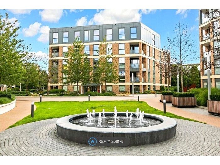 1 Bedroom Flat To Rent In Levett Square, Richmond, TW9