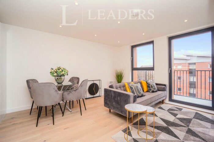 3 Bedroom Apartment To Rent In Robinson Way, Chester, CH1