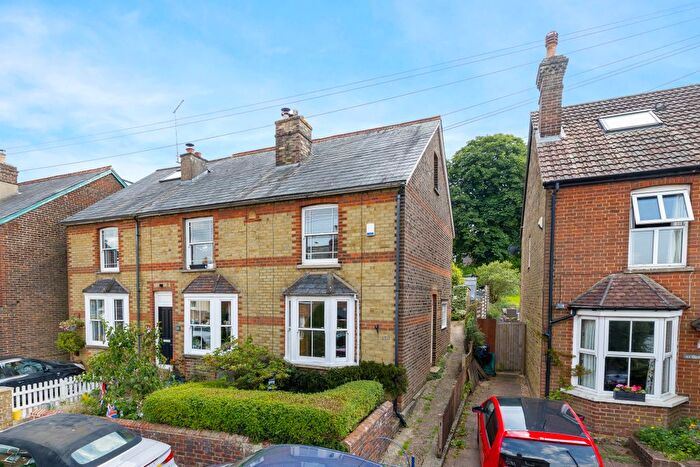 2 Bedroom End Of Terrace House For Sale In Ref: Gk - Crescent Road, Bletchingley, RH1