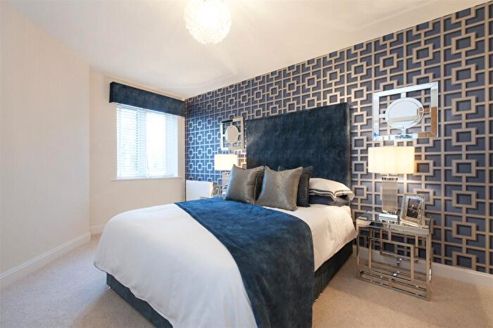 2 Bedroom Apartment To Rent In Bath Road, Devizes, Wiltshire, SN10