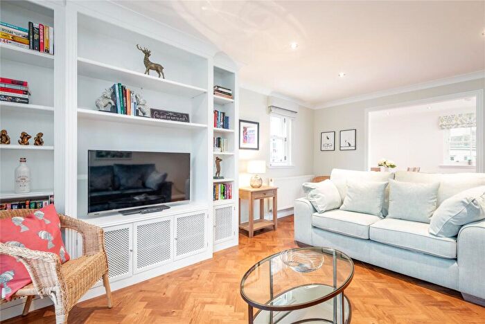 4 Bedroom Apartment For Sale In Chapel View, Southgait Hall, South Street, St. Andrews, KY16