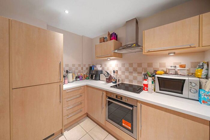 1 Bedroom Flat To Rent In Chapter Street, Westminster, London, SW1P