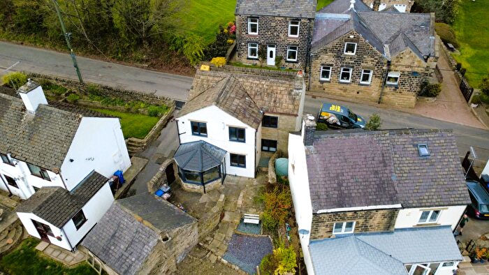 3 Bedroom Detached House For Sale In Lionel Hill, Crane Moor, Sheffield, S35