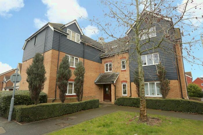 2 Bedroom Flat To Rent In Blackthorn Road, Hersden, CT3