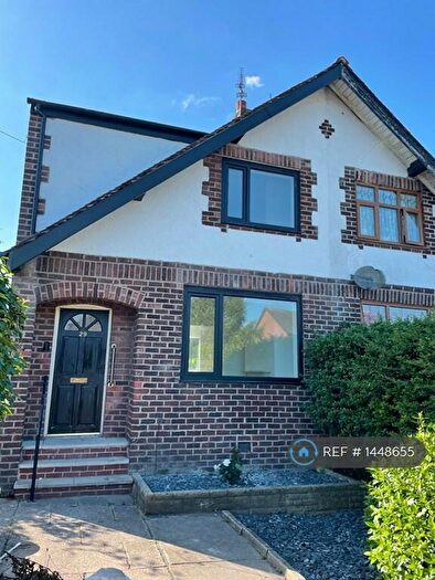 3 Bedroom Semi-Detached House To Rent In Hawkhurst Road, Penwortham, Preston, PR1