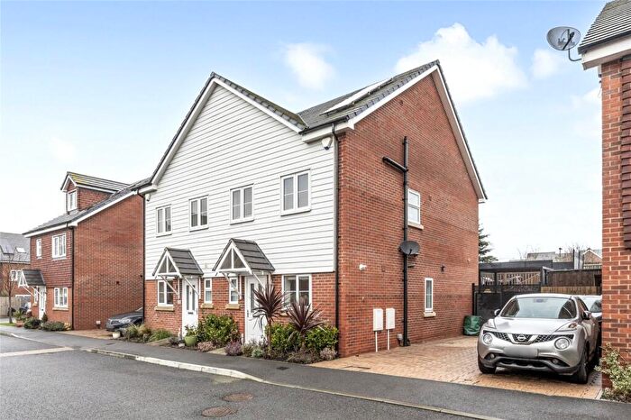 3 Bedroom Semi Detached House For Sale In Quiet Waters Close, Angmering, Littlehampton, West Sussex, BN16