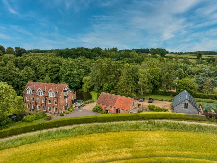 6 Bedroom Detached House For Sale In The Common, Itteringham, Norwich, NR11